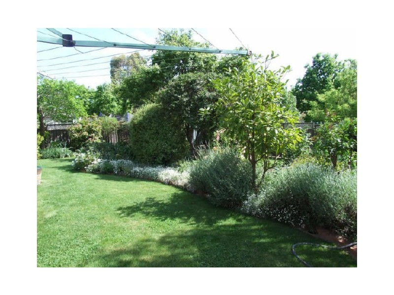 6 Friendship Place, Orange NSW 2800