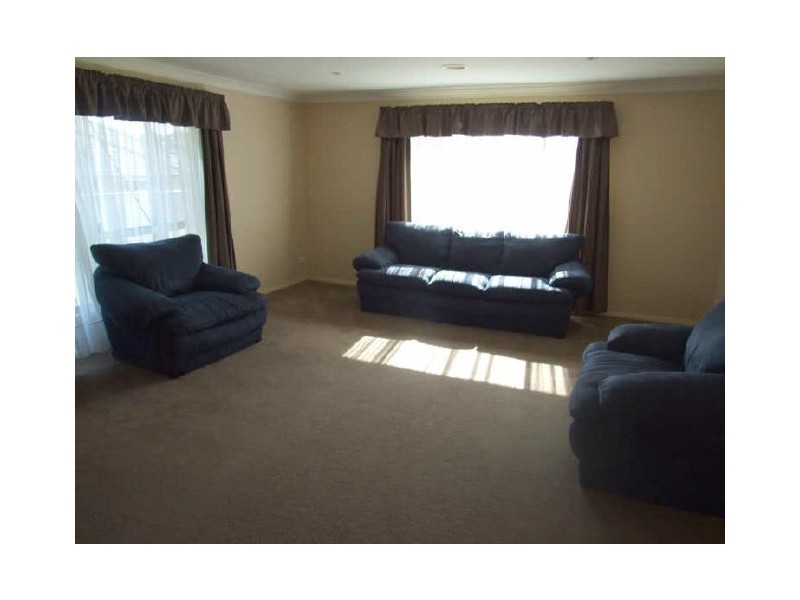 9 Speet Place, Orange NSW 2800