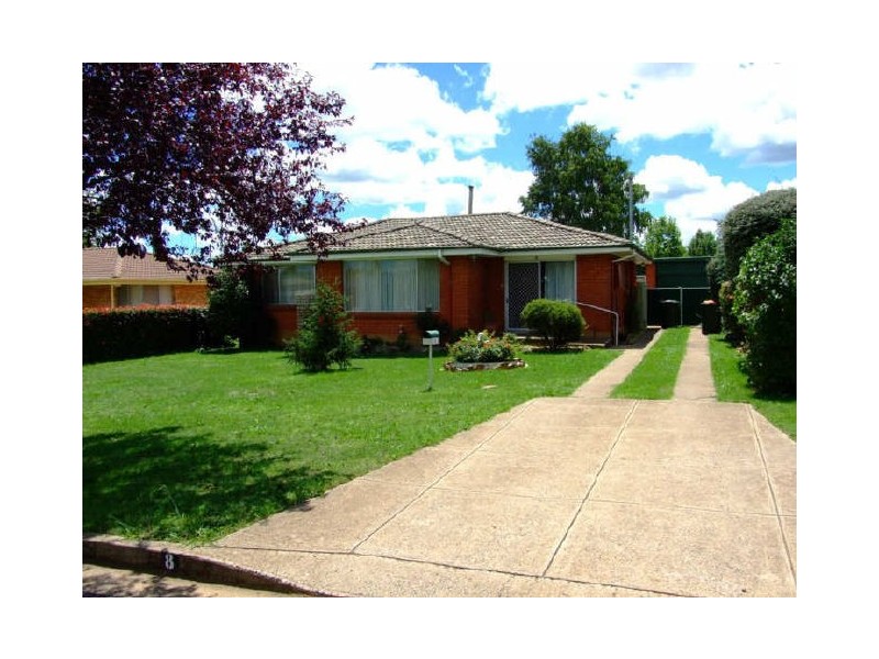 8 Redluom Place, Orange NSW 2800