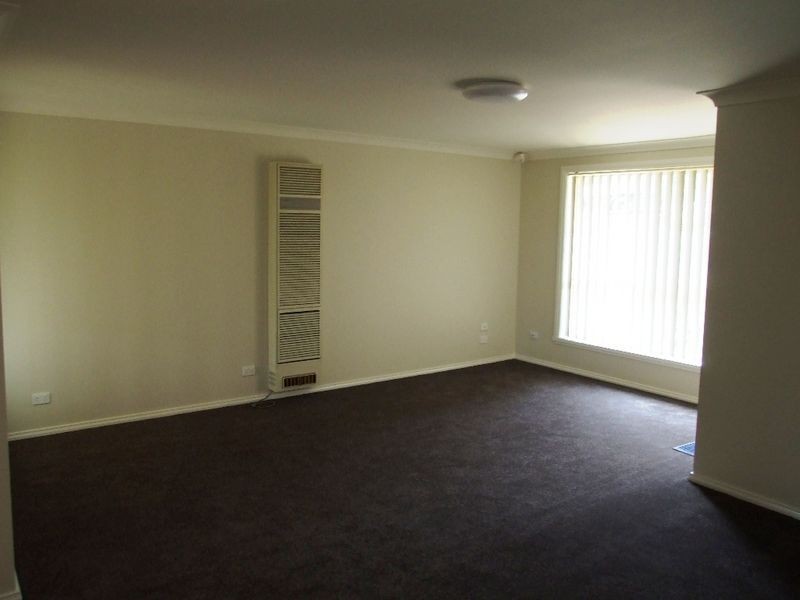 17 Melville Place, Orange NSW 2800