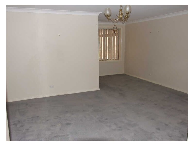 15 Kamdell Place, Orange NSW 2800