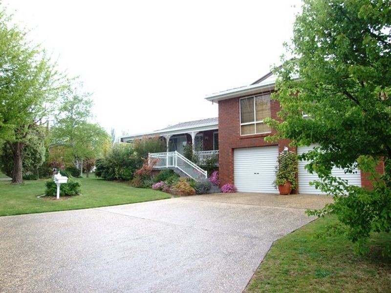 1 Ibis Crescent, Orange NSW 2800