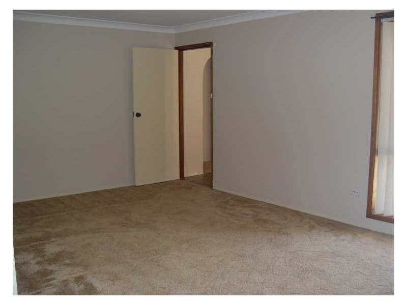 8 Seville Parade, Orange NSW 2800