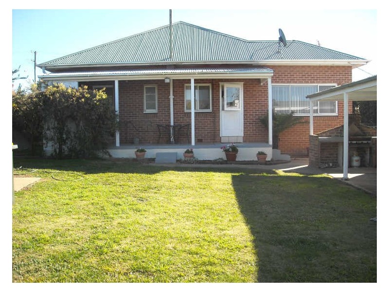 354 Peisley Street, Orange NSW 2800