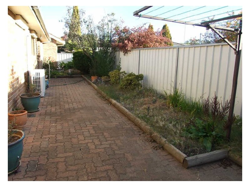 2/131a March Street, Orange NSW 2800