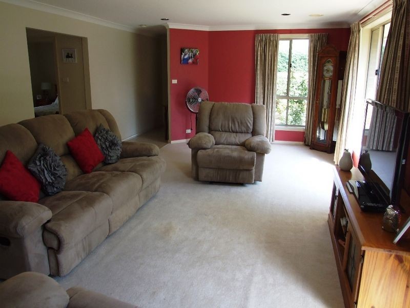 14 Casuarina Drive, Orange NSW 2800