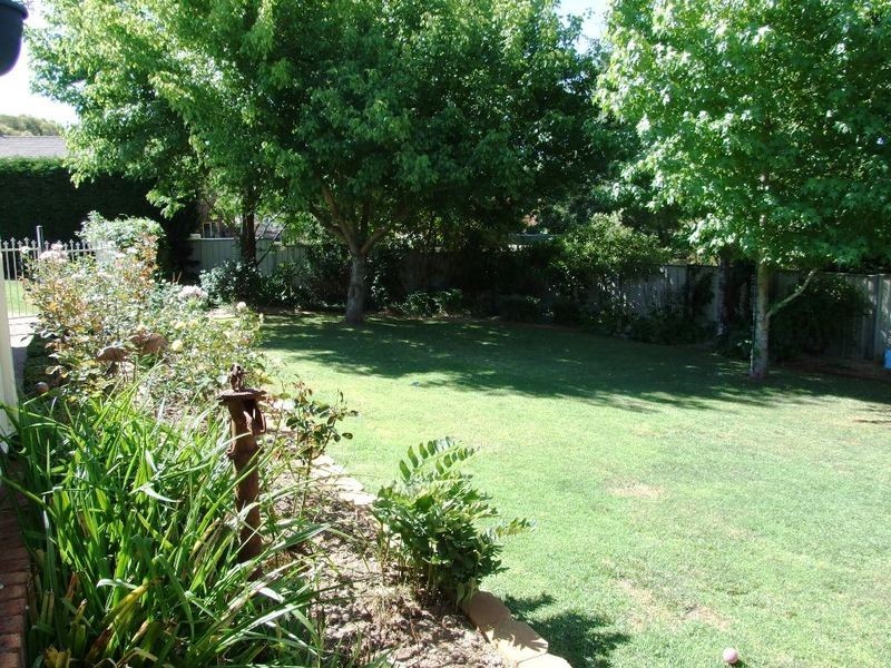 14 Casuarina Drive, Orange NSW 2800