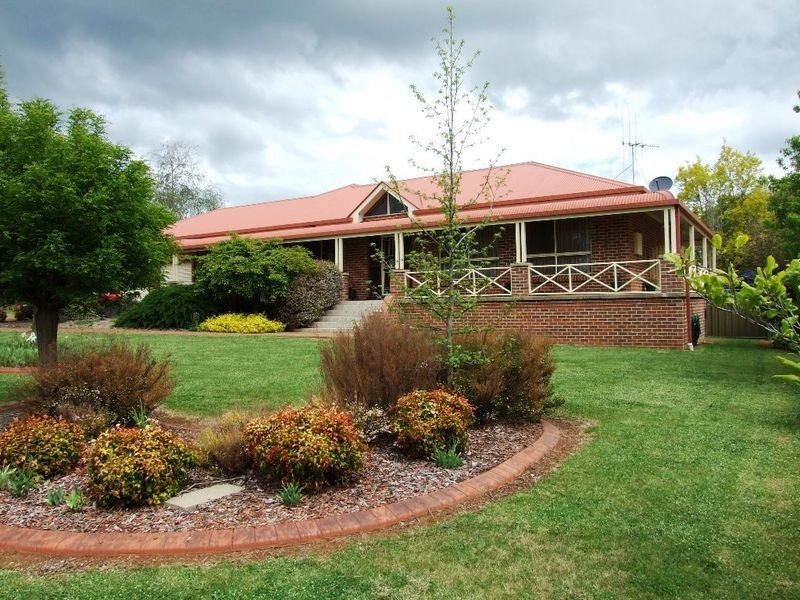 13 Bill Marshall Drive, Orange NSW 2800