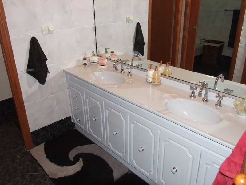 13 Bill Marshall Drive, Orange NSW 2800