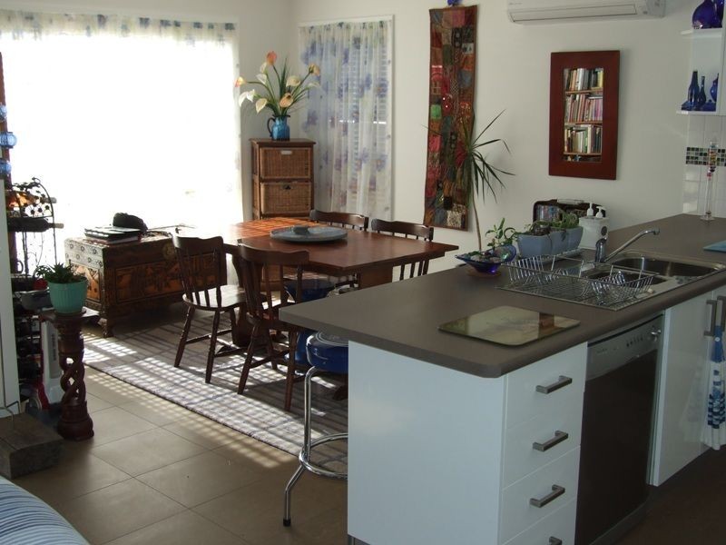 2 Candlebark Crescent, Orange NSW 2800