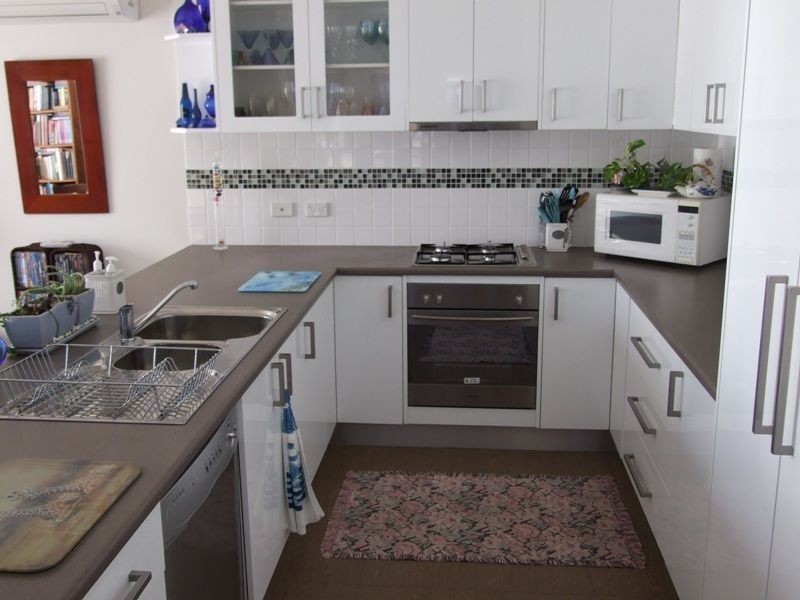 2 Candlebark Crescent, Orange NSW 2800