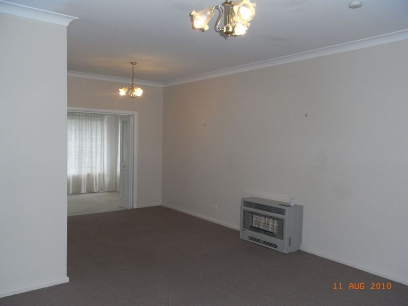 4 Larela Circuit, Orange NSW 2800