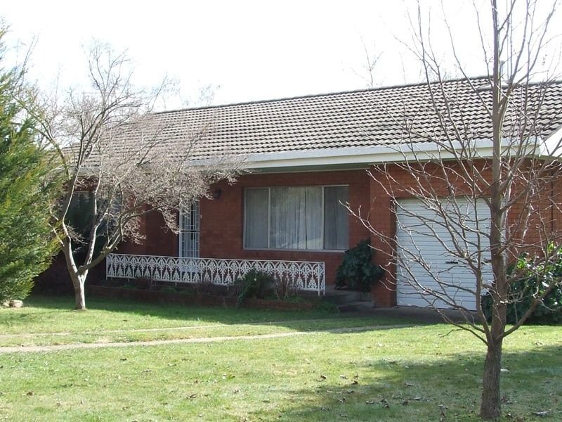 4 Larela Circuit, Orange NSW 2800