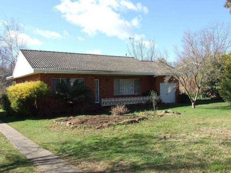 4 Larela Circuit, Orange NSW 2800