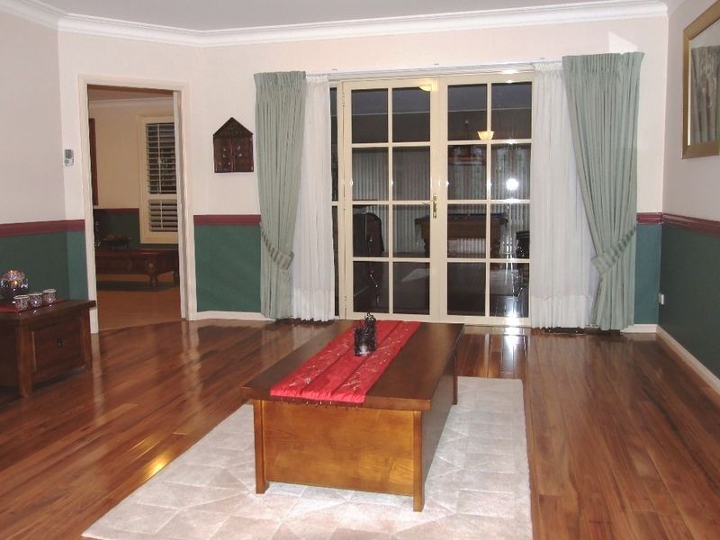 10 Cianfrano Place, Orange NSW 2800