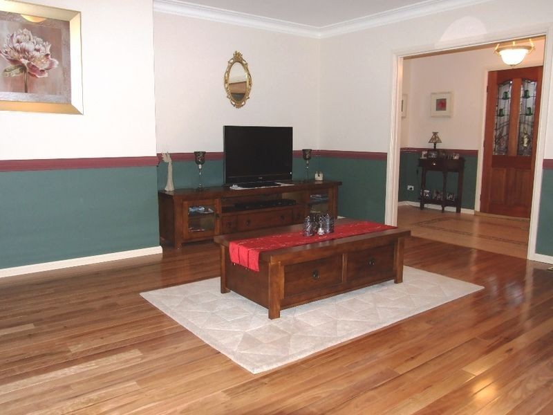 10 Cianfrano Place, Orange NSW 2800