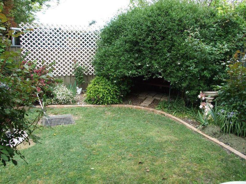 10 Cianfrano Place, Orange NSW 2800
