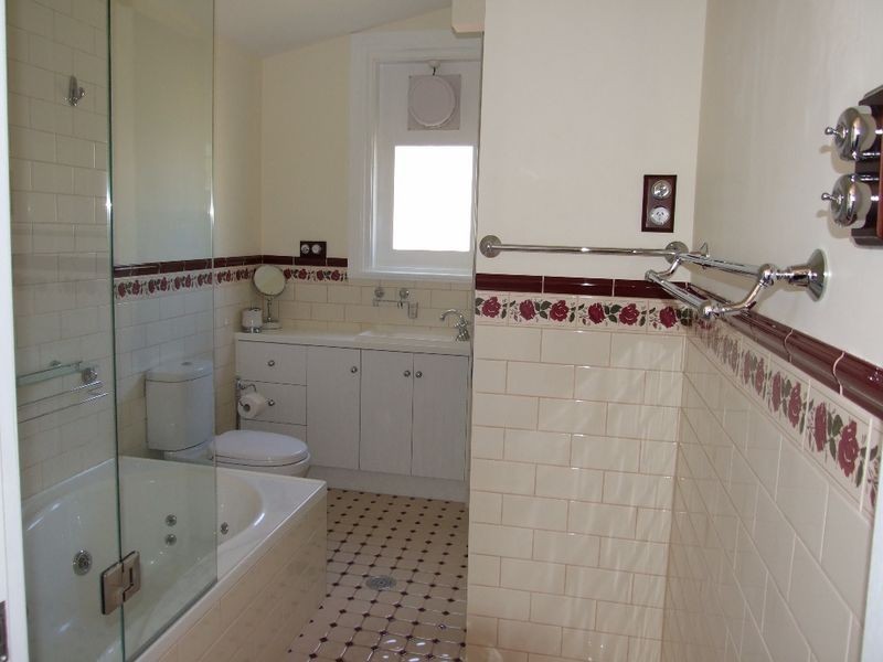 114 McLachlan St, Orange NSW 2800