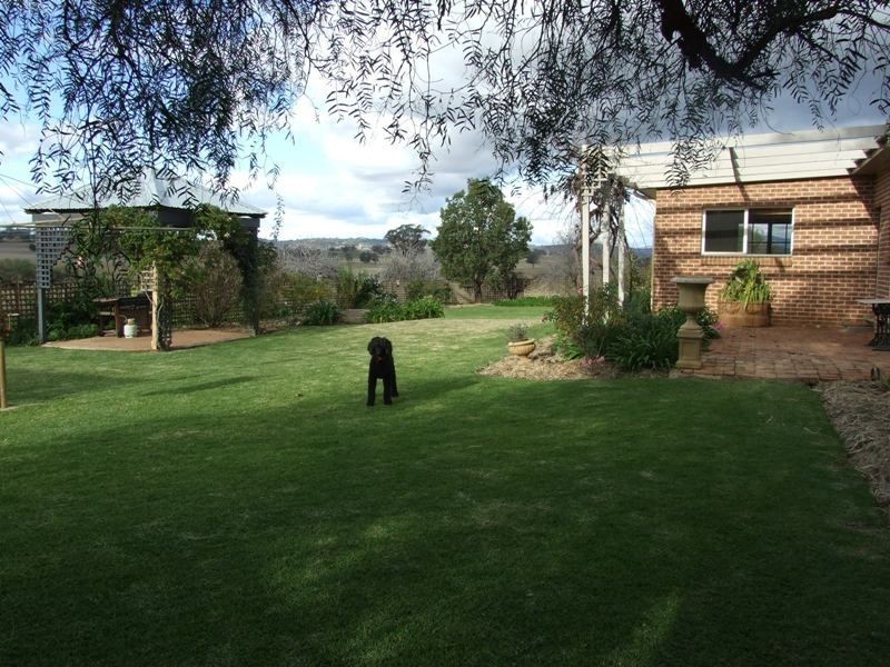 3722 Henry Parkes Way, Manildra NSW 2865