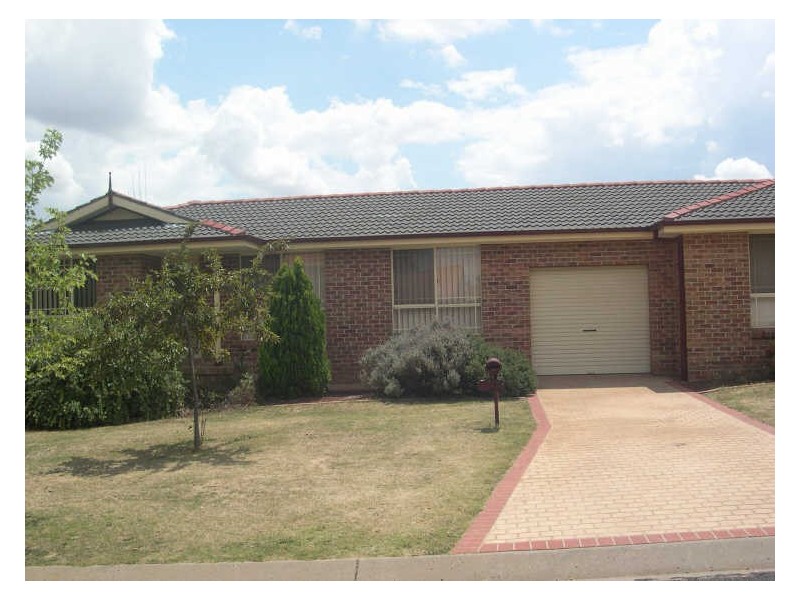 2 Ibis Crescent, Orange NSW 2800