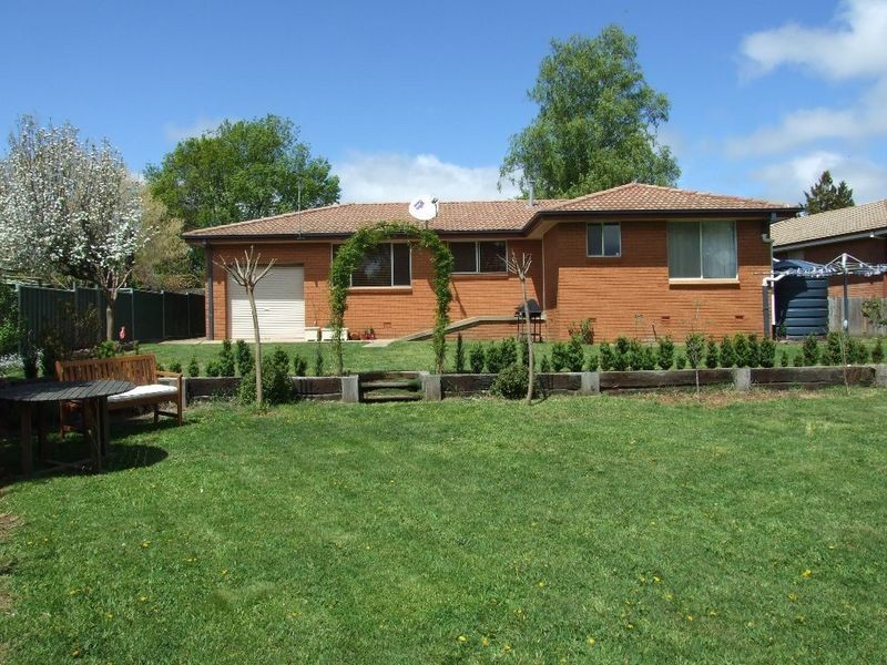 33 Sunny South Crescent, Orange NSW 2800