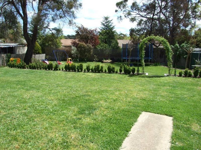 33 Sunny South Crescent, Orange NSW 2800