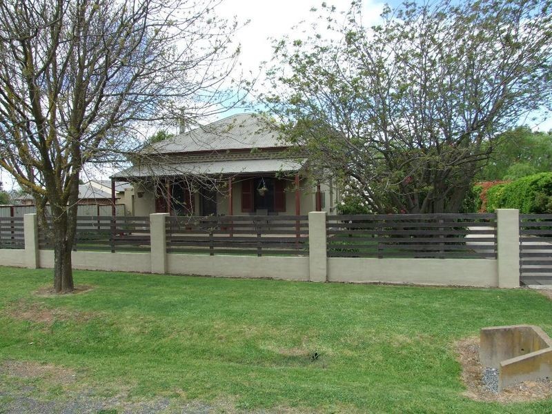 10 Lucknow Street, Spring Hill NSW 2800
