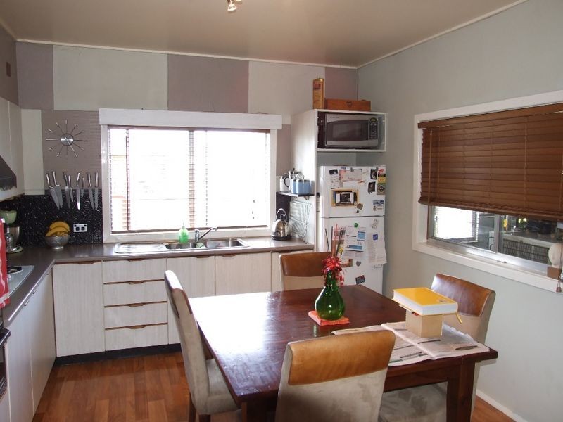 10 Lucknow Street, Spring Hill NSW 2800