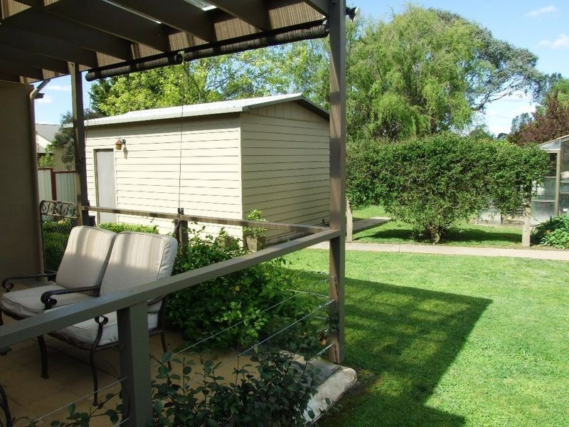 10 Lucknow Street, Spring Hill NSW 2800