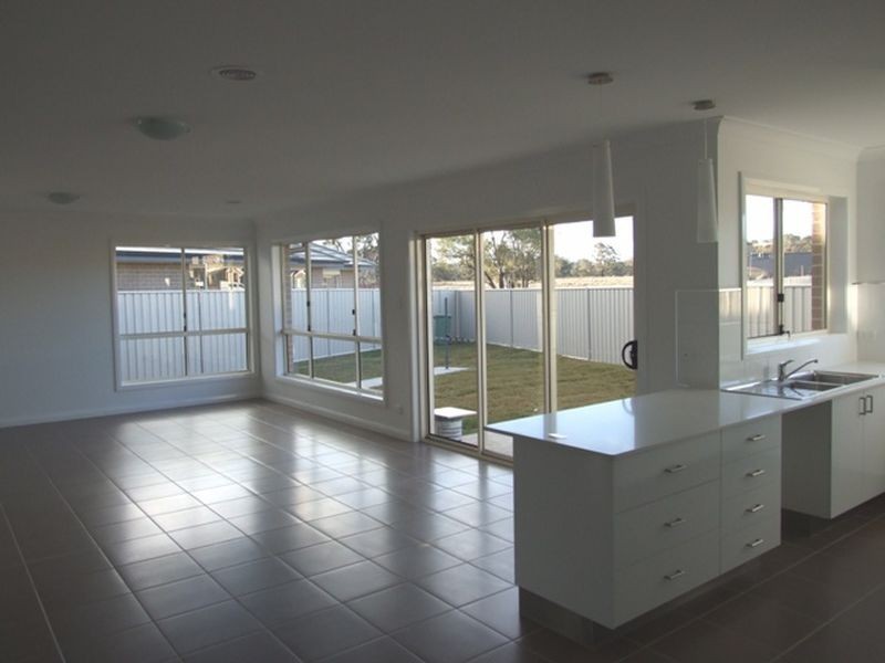 118 Diamond Drive, Orange NSW 2800