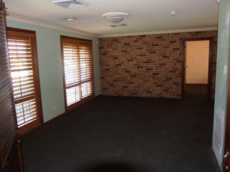 18 Rawle Avenue, Orange NSW 2800