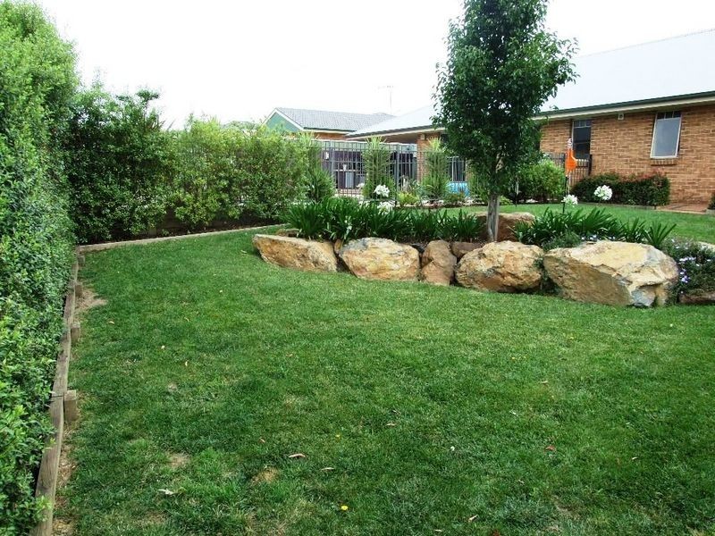 11 Thorpe Place, Orange NSW 2800
