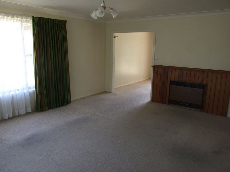 1 Mangowa Close, Orange NSW 2800