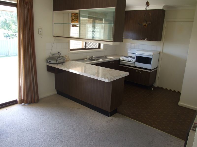 1 Mangowa Close, Orange NSW 2800