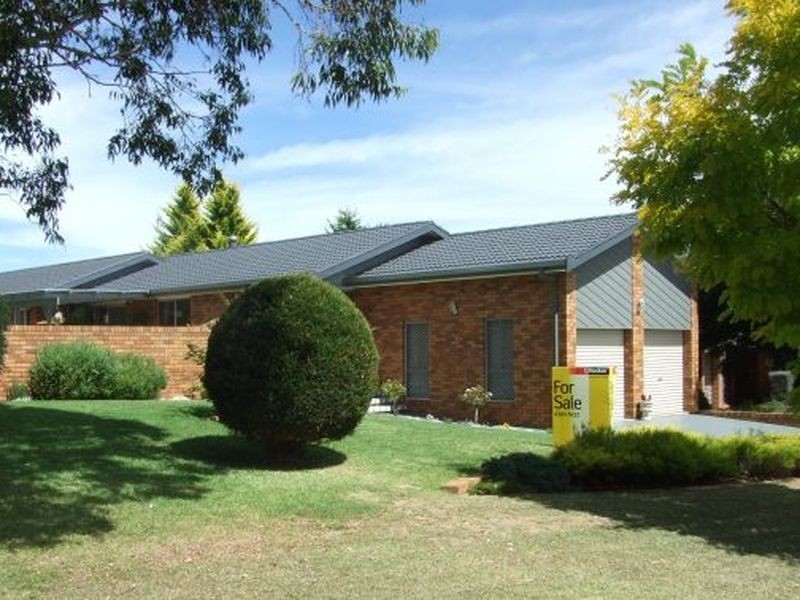 15 James Sheahan Drive, Orange NSW 2800