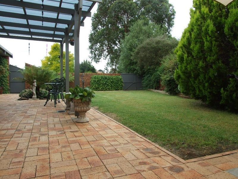 15 James Sheahan Drive, Orange NSW 2800