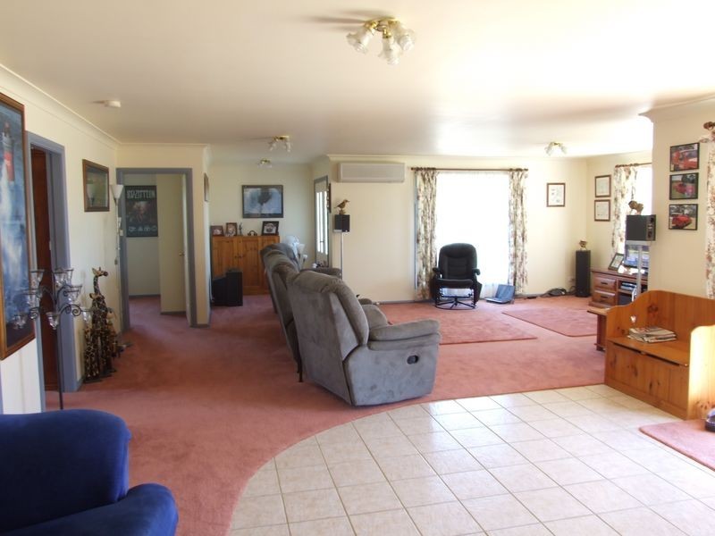 96 Longpoint Road, Orange NSW 2800