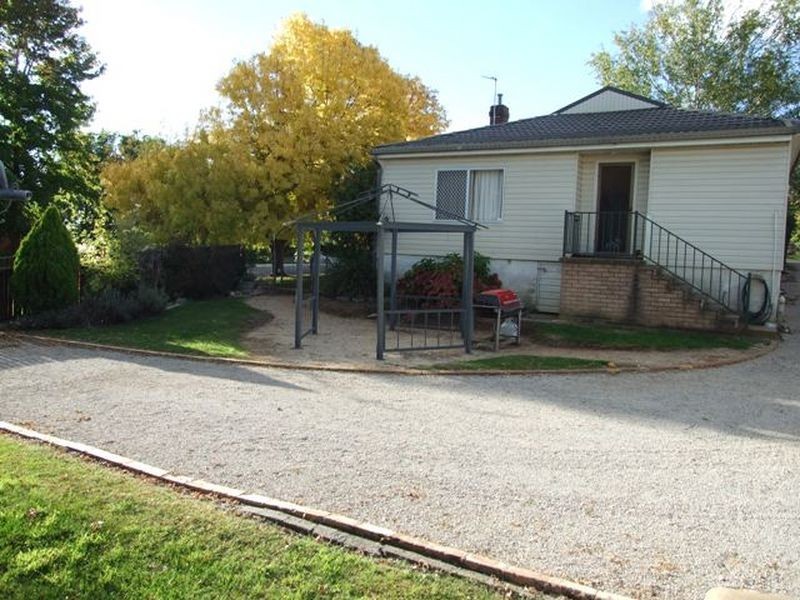 430 Summer Street East, Orange NSW 2800