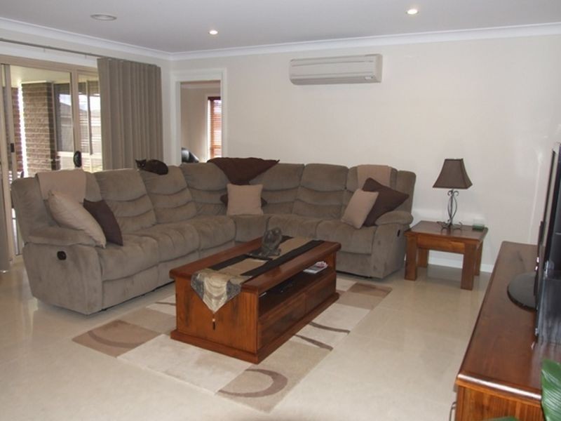 6 Candlebark Crescent, Orange NSW 2800