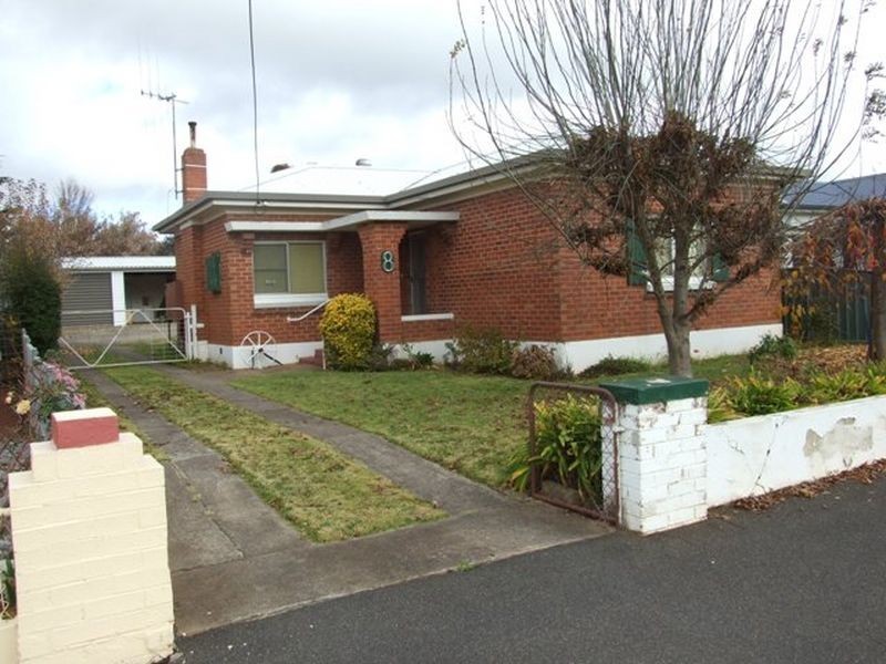 8 Caroline Street, Orange NSW 2800