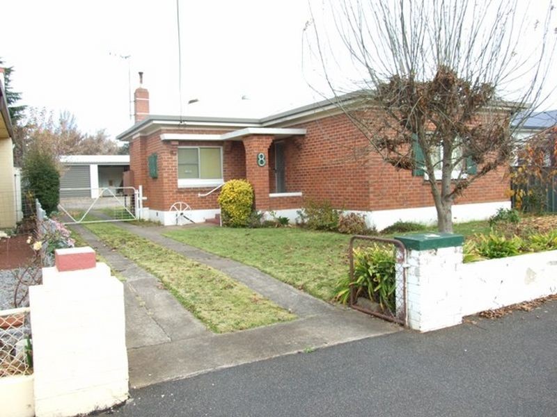 8 Caroline Street, Orange NSW 2800