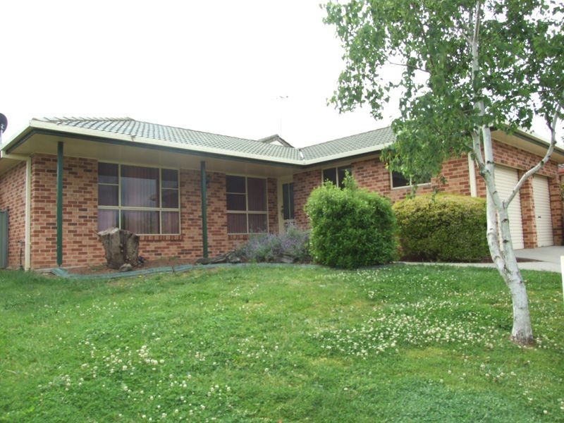 20 Turner Crescent, Orange NSW 2800