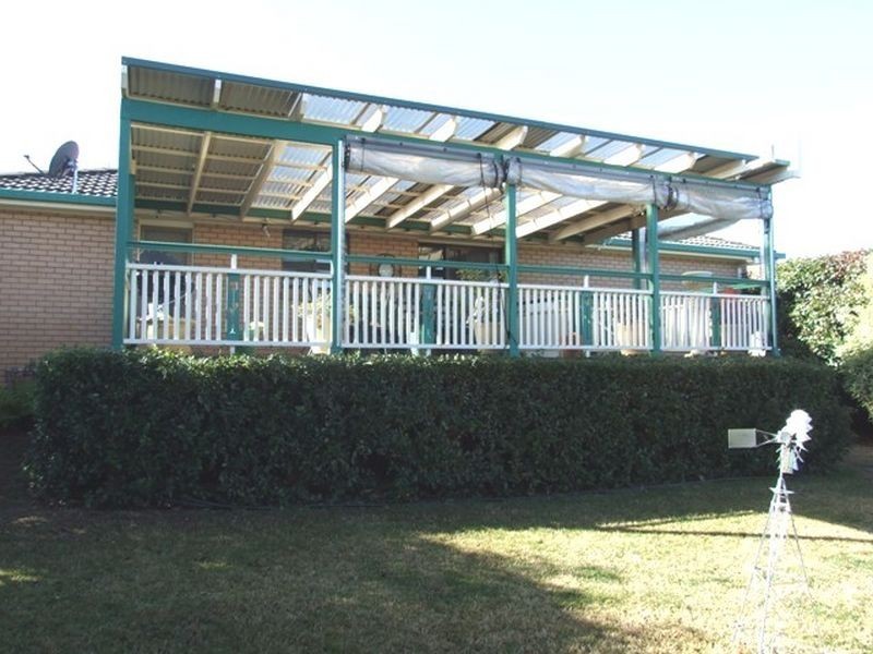 11 Rawle Avenue, Orange NSW 2800