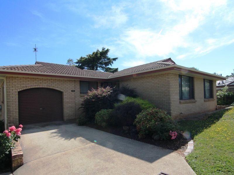 1/1 Mitchell Parade, Orange NSW 2800