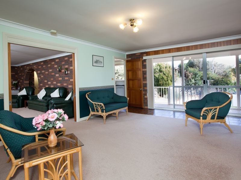 7 Maple Avenue, Orange NSW 2800