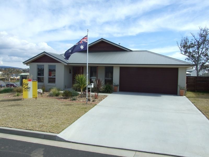3 Candlebark Crescent, Orange NSW 2800