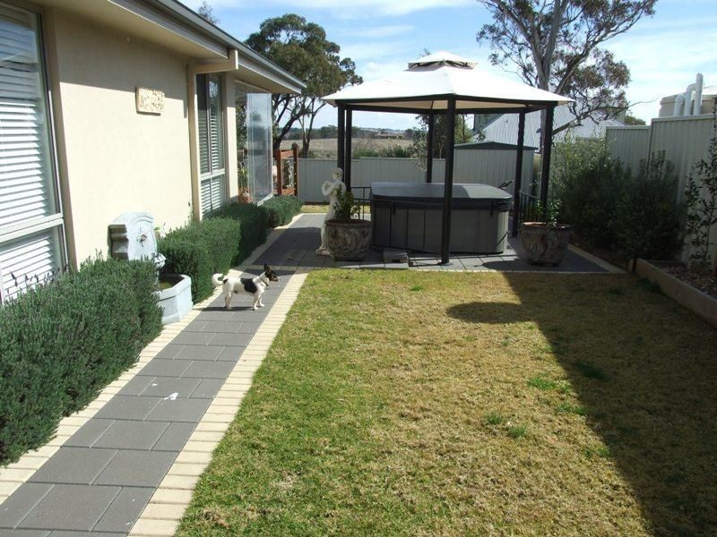 3 Candlebark Crescent, Orange NSW 2800