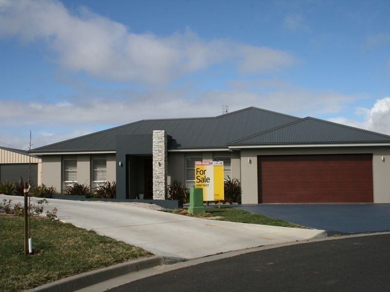 4 Stewart Close, Orange NSW 2800