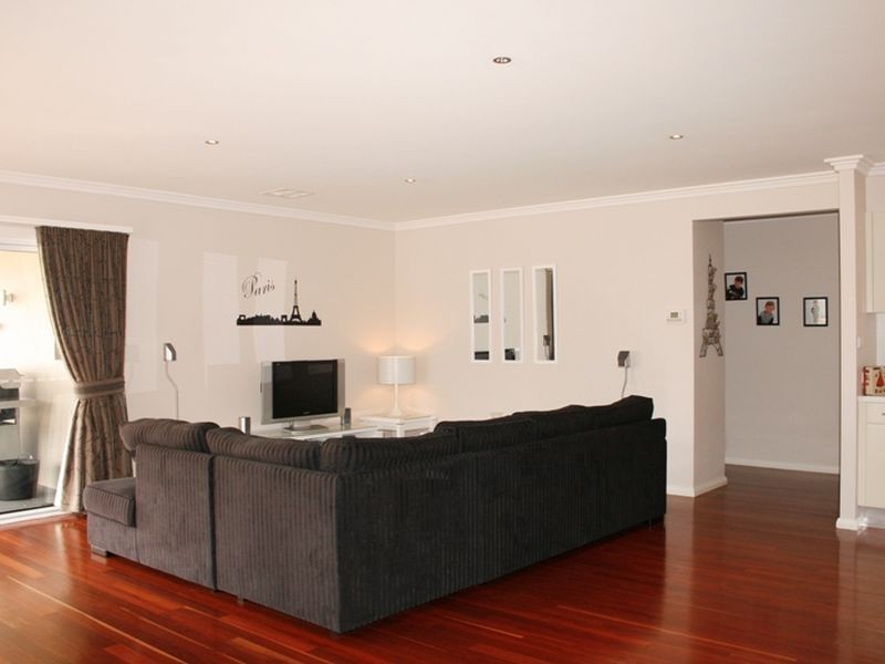4 Stewart Close, Orange NSW 2800