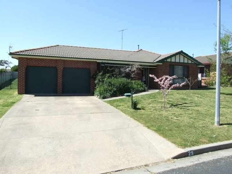 29 Avondale Drive, Orange NSW 2800